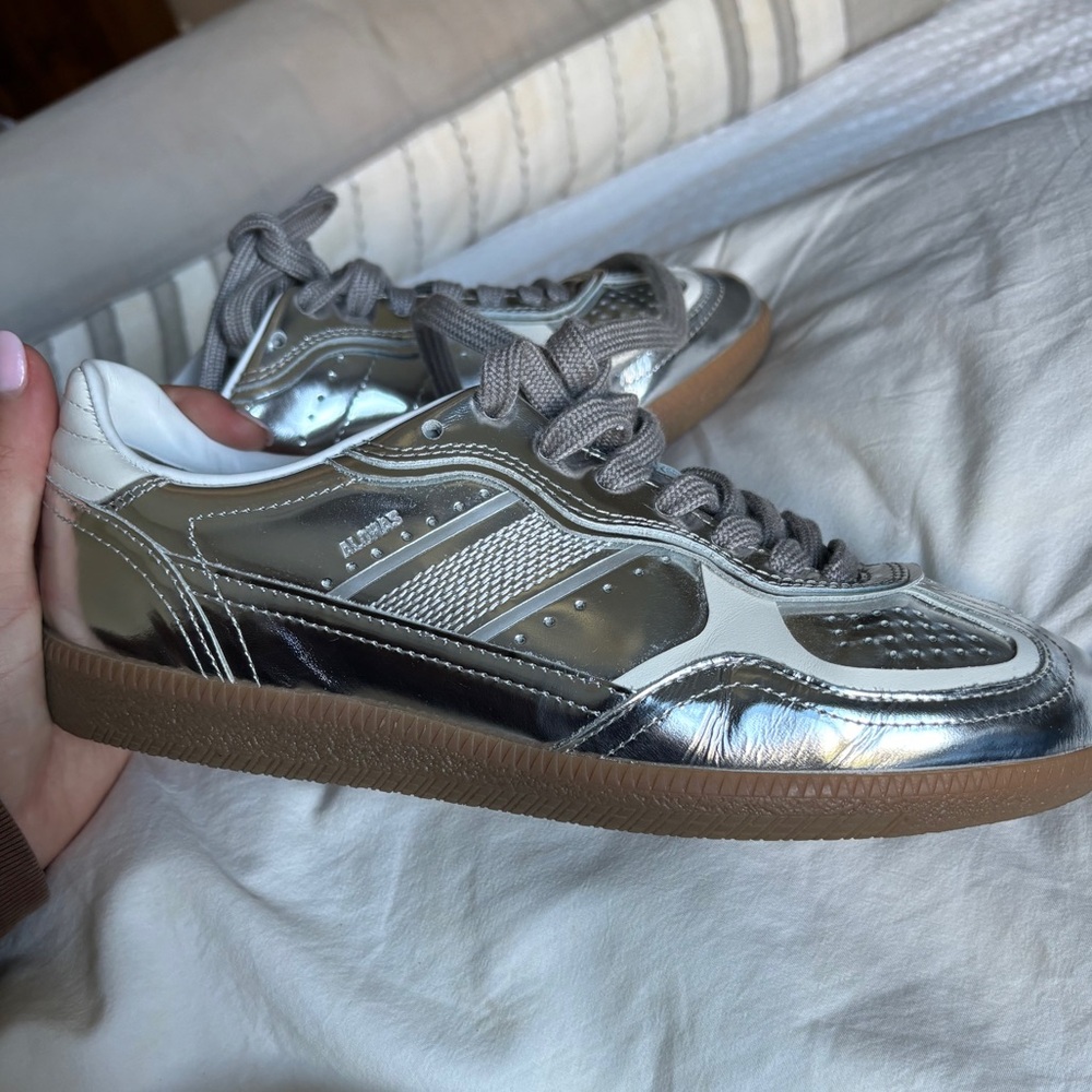 Alohas silver sneakers